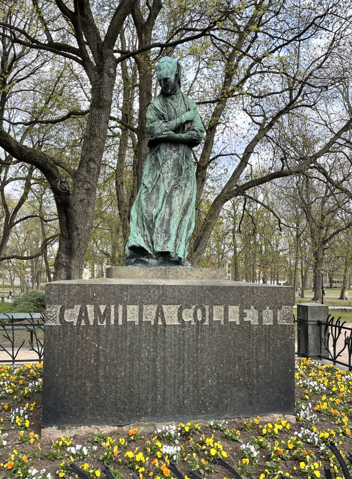 Skulptur av Camilla Collett